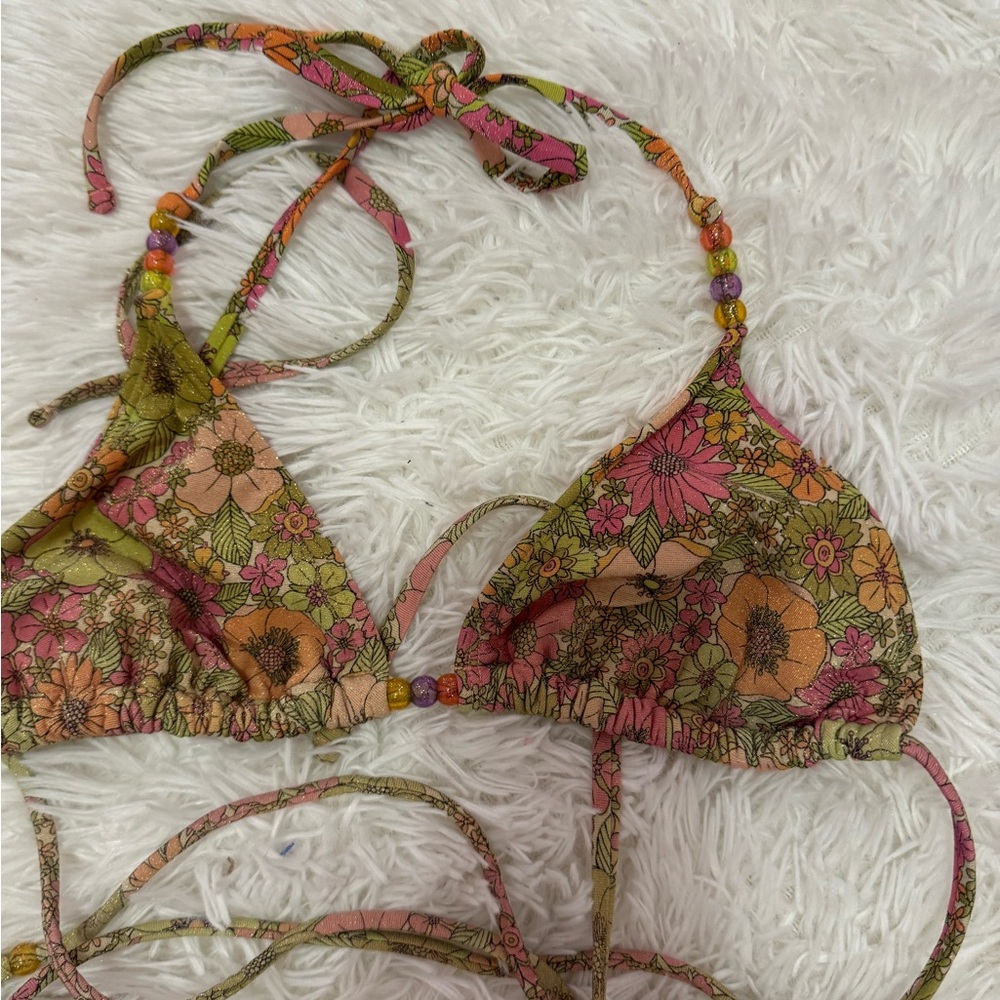 adorable trendy 2 piece bikini from target size S - Picture 3 of 4